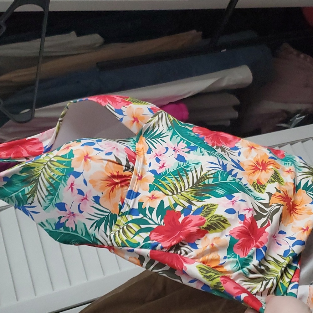 Floral bikini top